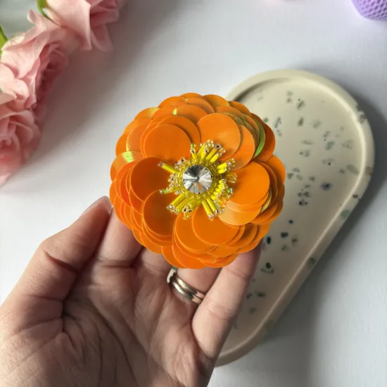 Broșă Crizantemă Portocalie