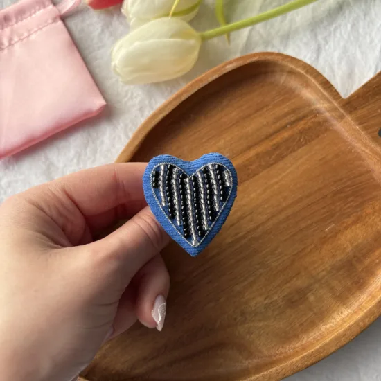 Broșă Inimă Catifea Albastru Royal