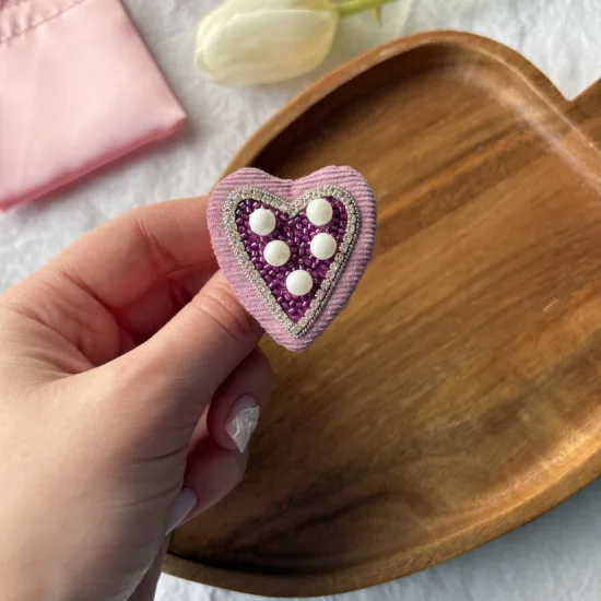 Broșă Inimă Catifea Mov