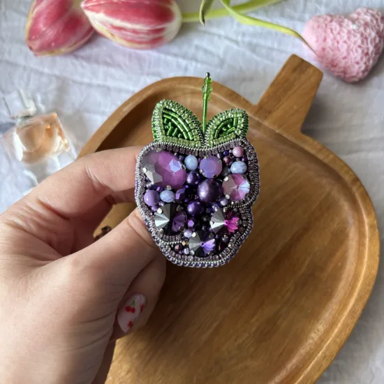Broșă Zmeură Mov